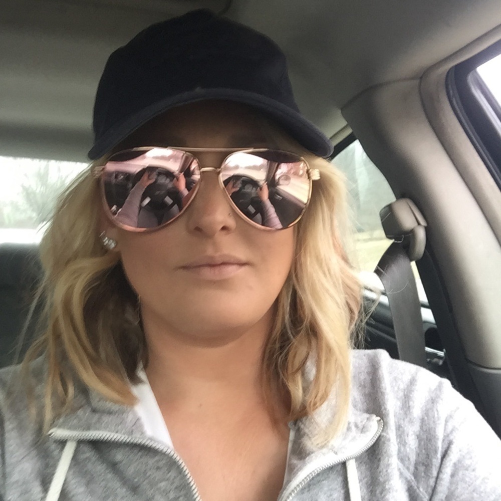 Meet your Posher, Kara